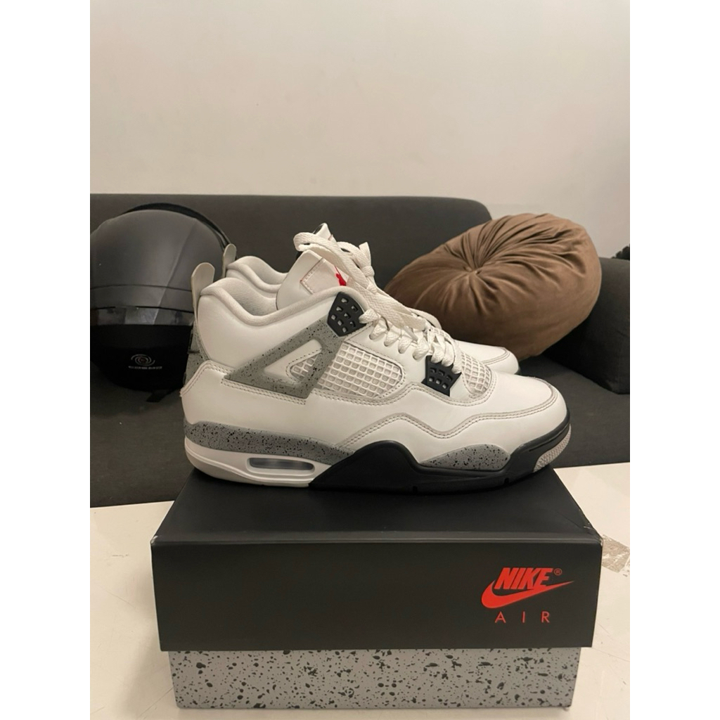 Nike Jordan 4 White Cement