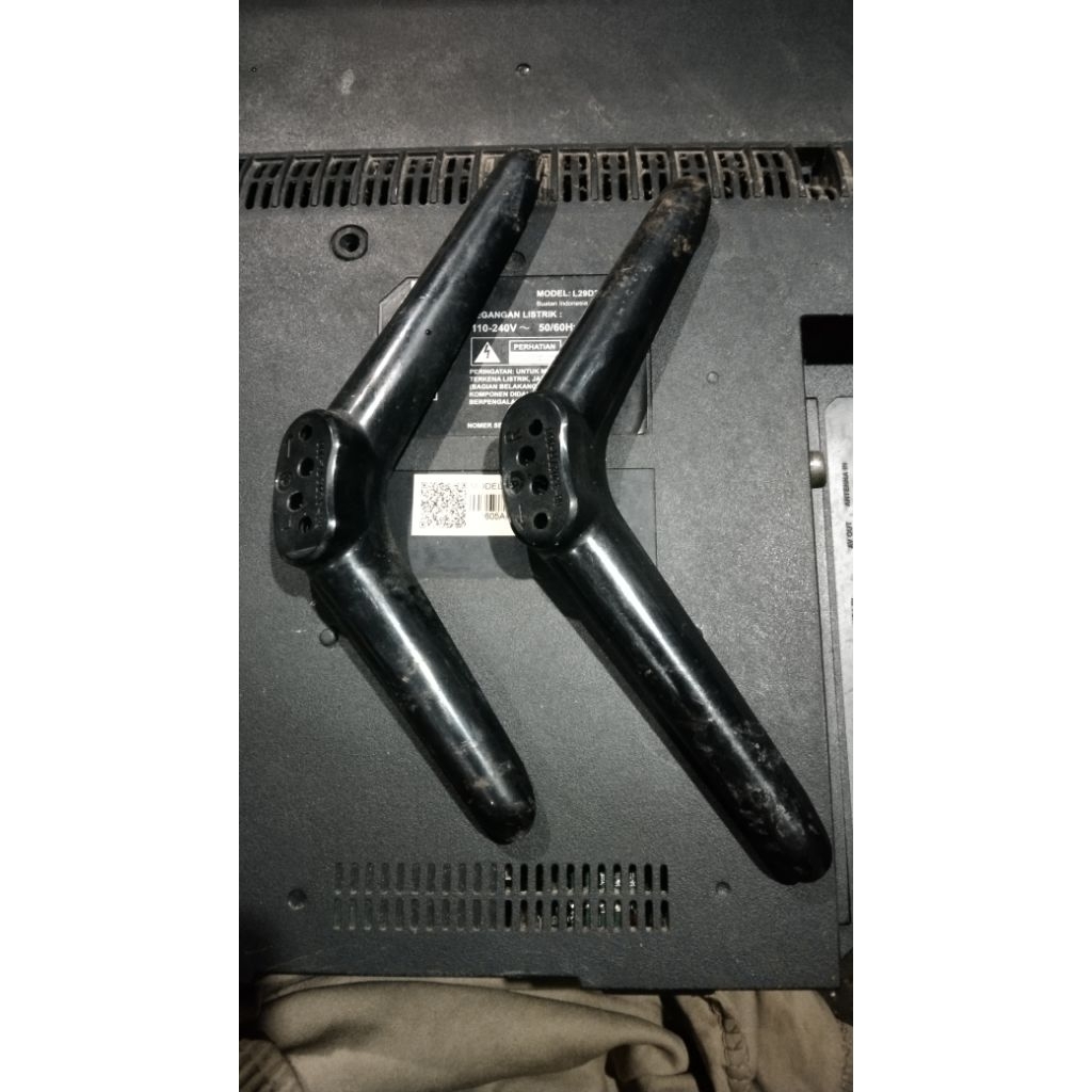 STAND KAKI TV TCL 29D2700 STAND DUDUKAN KAKI TV TCL 29D2700 KAKI TV TCL 29D2700