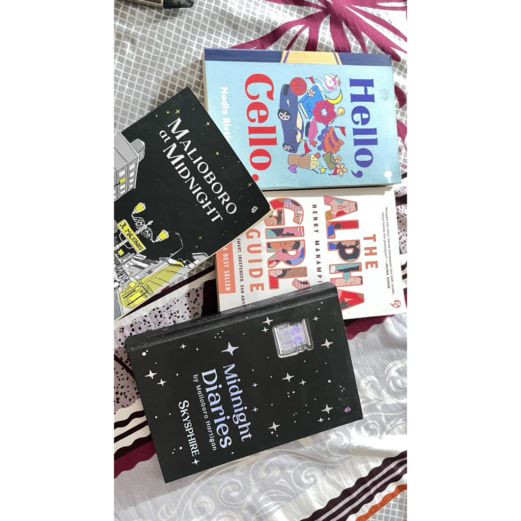 PRELOVED NOVEL MALIOBORO,HELLO CELLO DLL