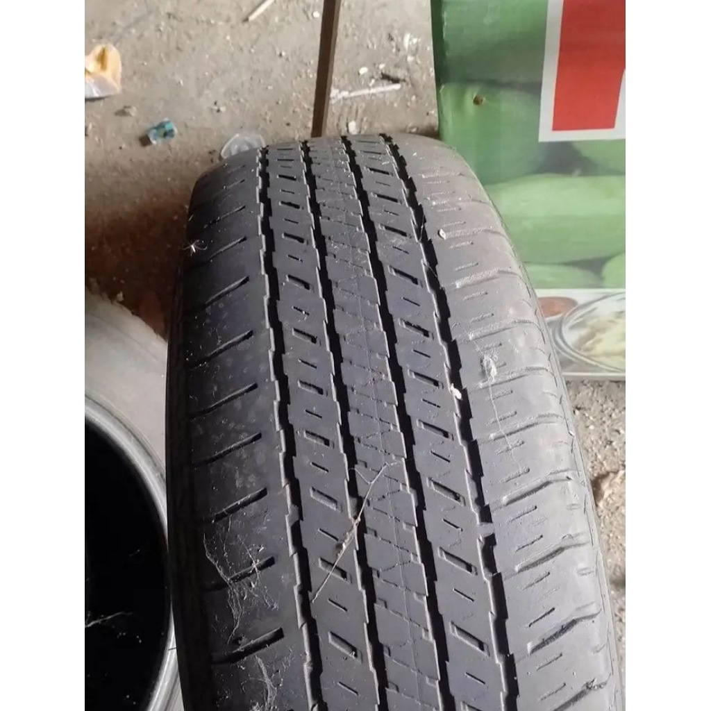 Ban bekas copotan FORTUNER bridgestone 265/60/R18 kondisi ban masih bagus Tahun 2023