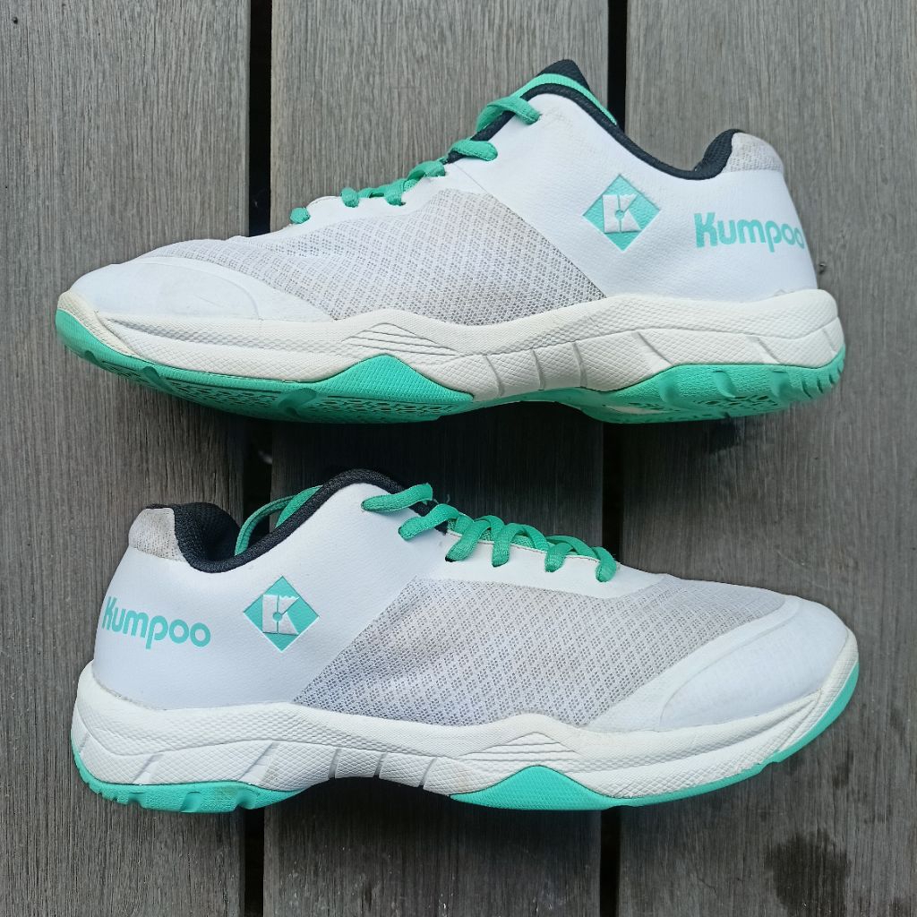 Sepatu badminton Kumpoo(second)