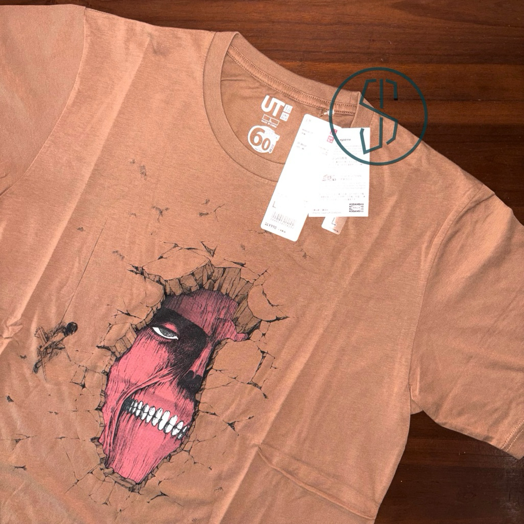 BNWT Uniqlo Manga UT Attack On Titan Graphic T Shirt Men’s L Brown