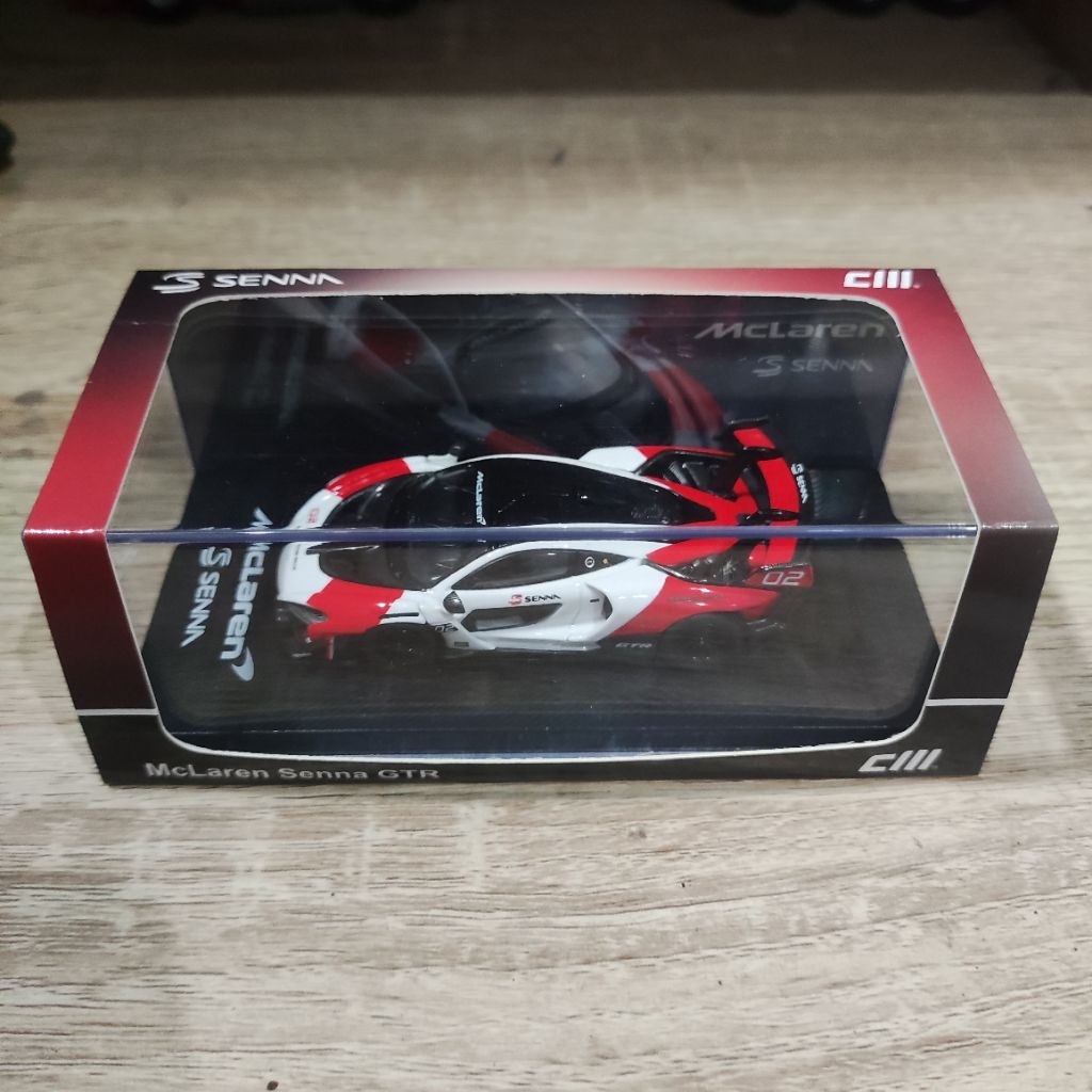 Cm model McLaren senna GTR merah putih