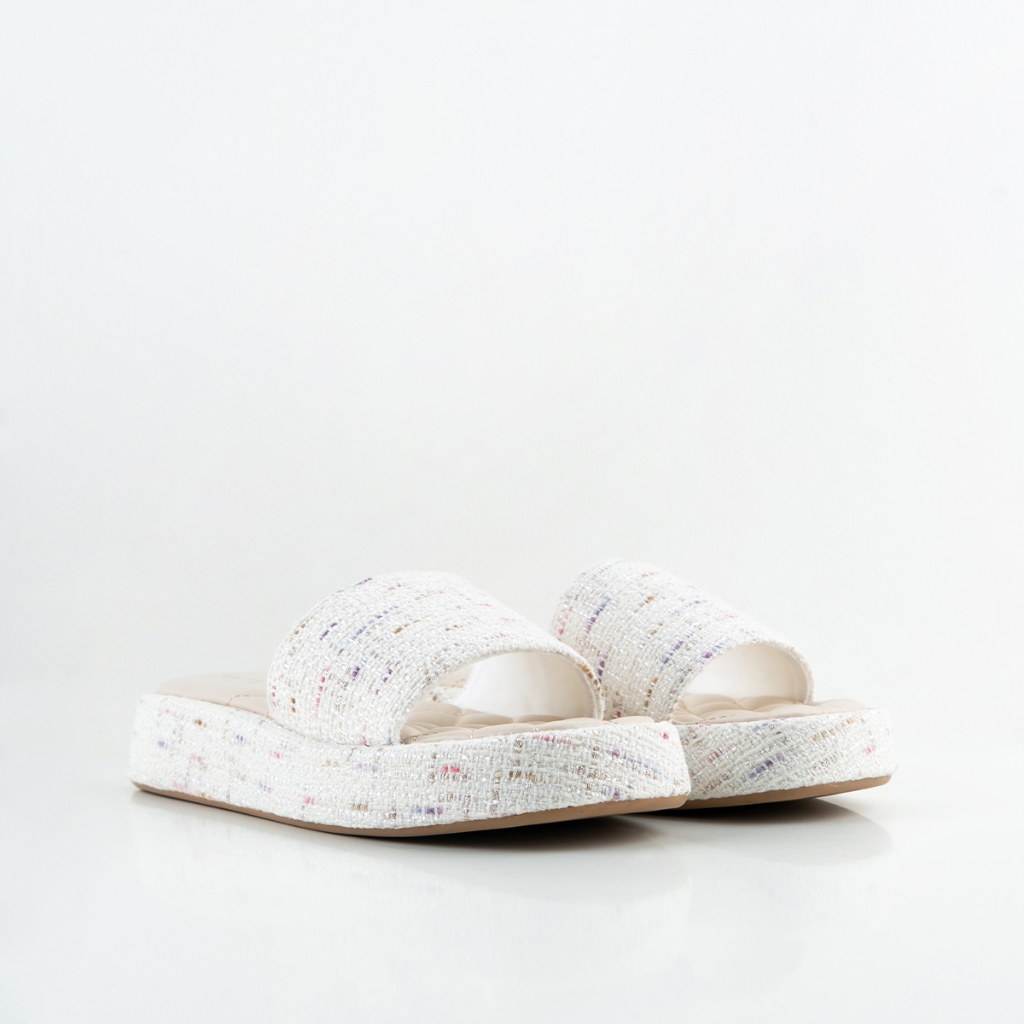 URBAN&CO Johana Essentials Sandal Wedges Sendal Casual Wanita Kekinian