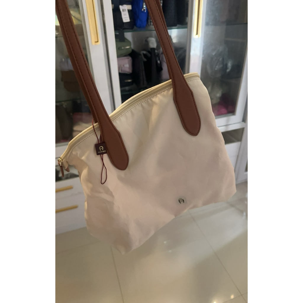 Aigner Viaggio  Nylon logo bag