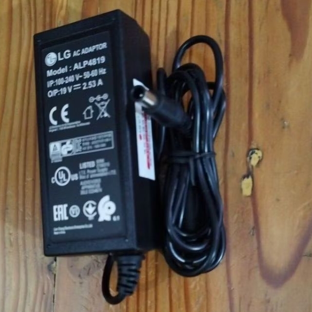 19V ~ 2,53A LG Original