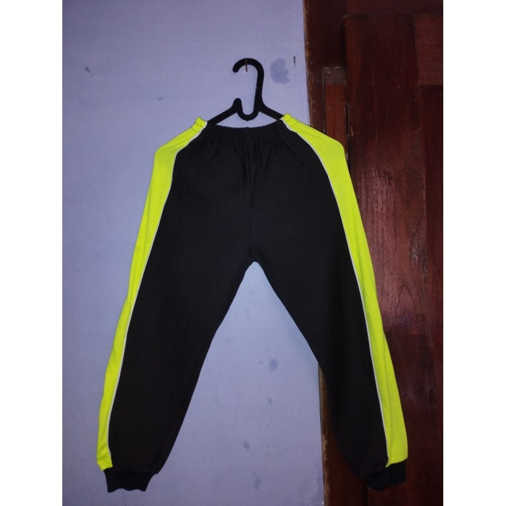 Preloved Jogger hitam mix hijau neon