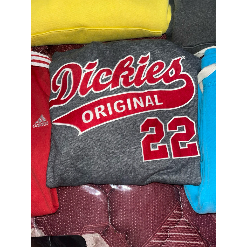 feltics nyala dan feltics kuning