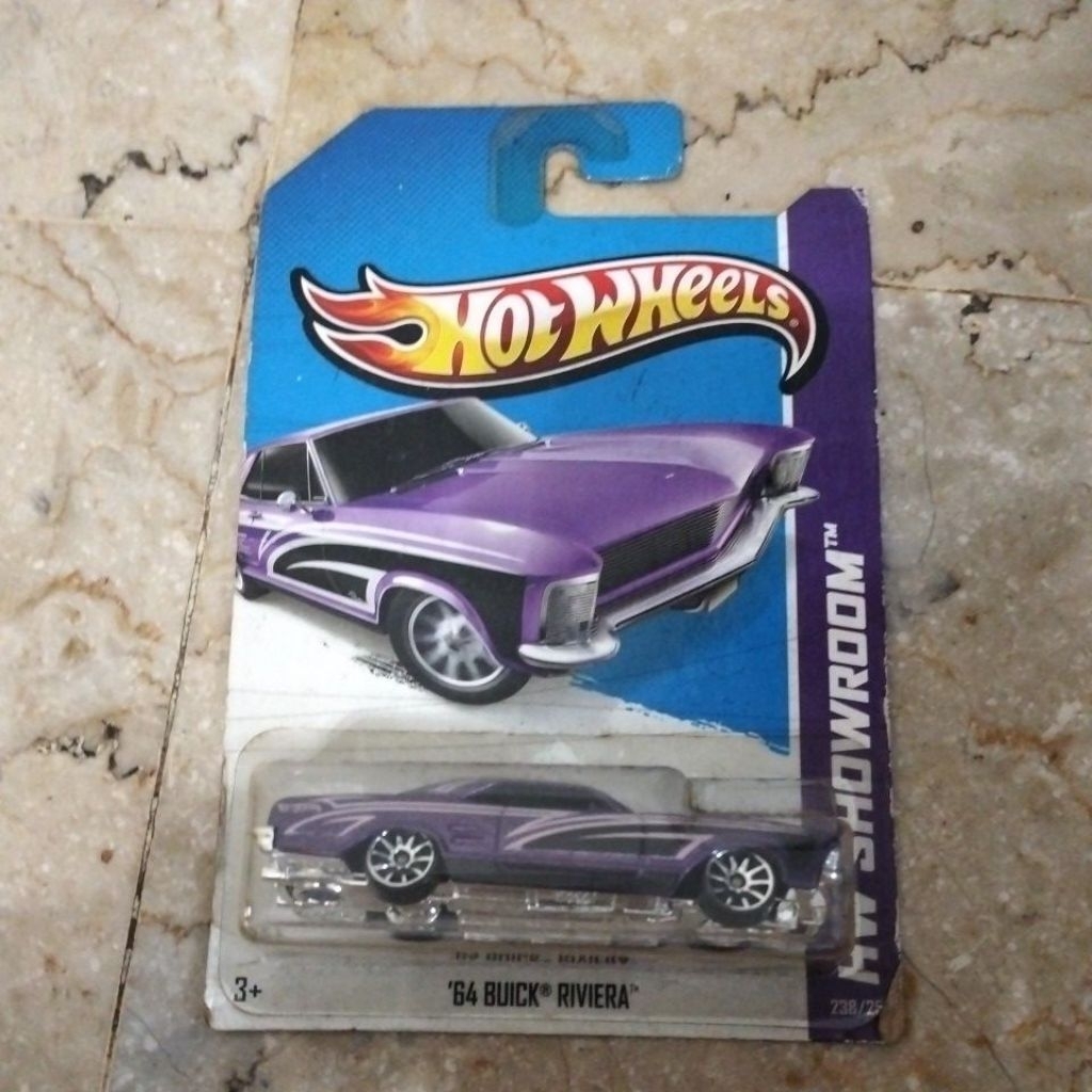 HotWheels 64 Buick Riviera