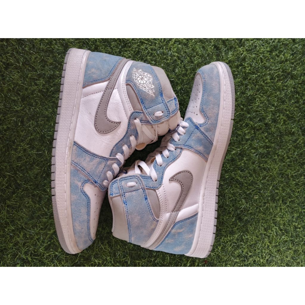 AJ1 High OG Hyper Royale