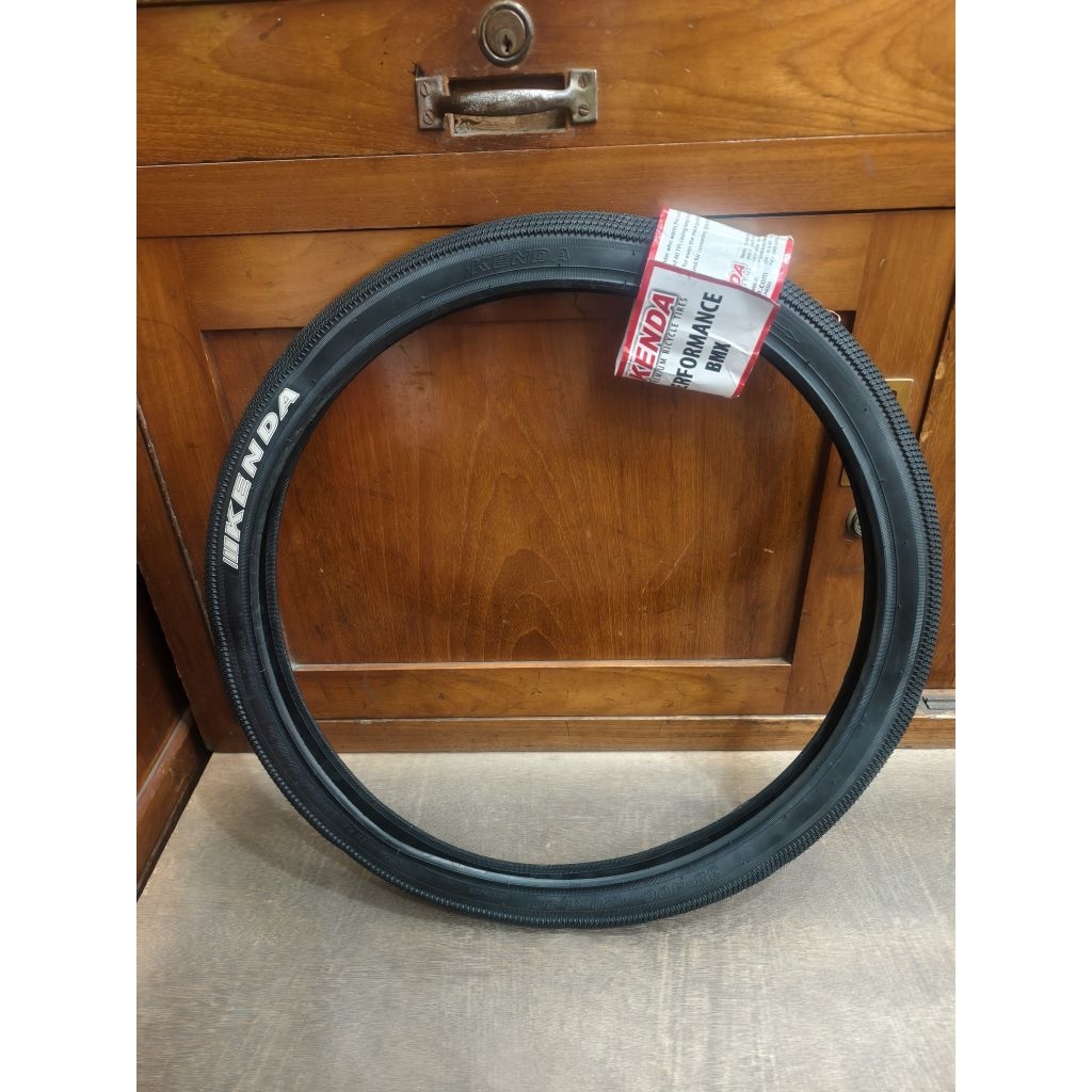 BAN LUAR KENDA 20×150 HALUS GURITA
