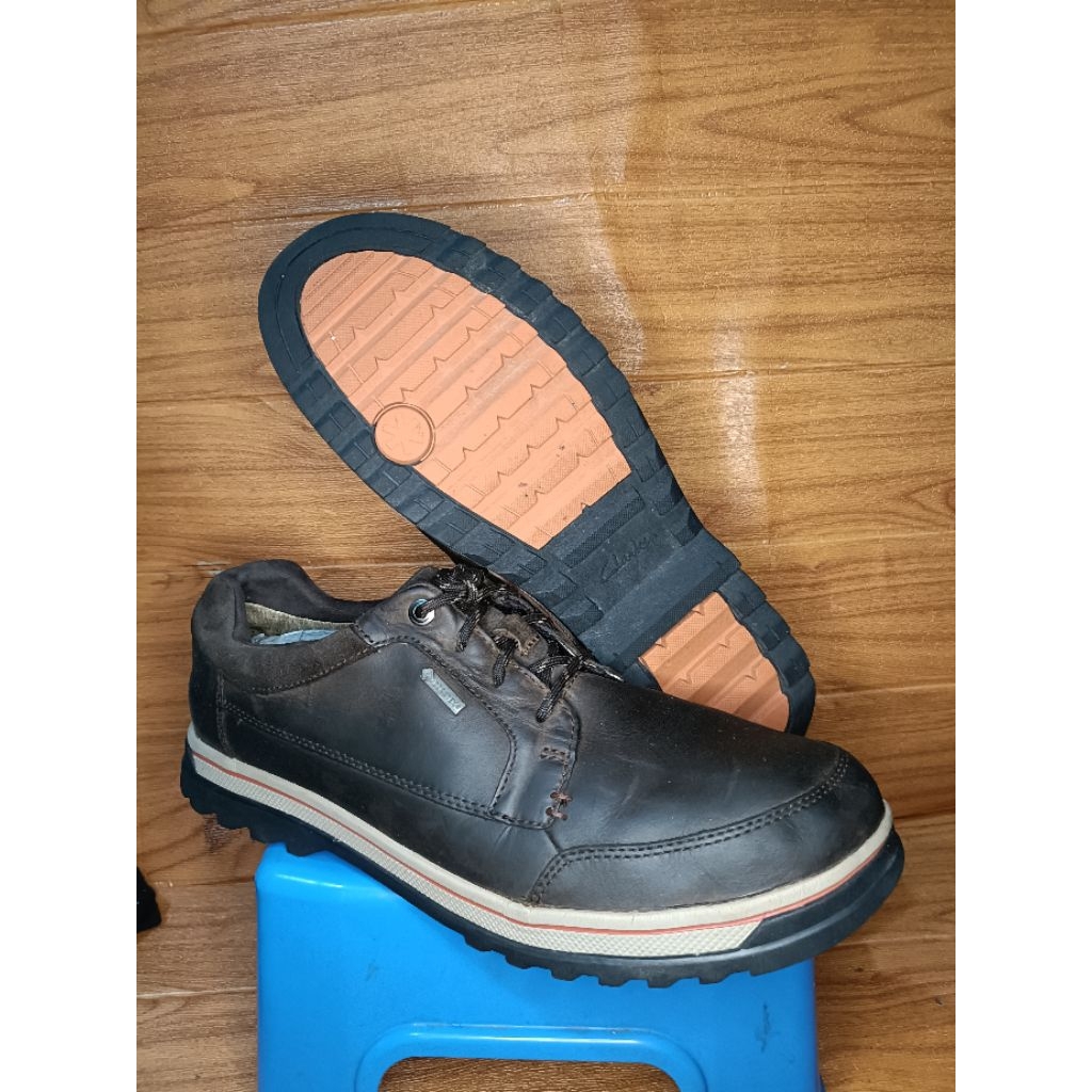 Sepatu Kulit CLARK size 49,5