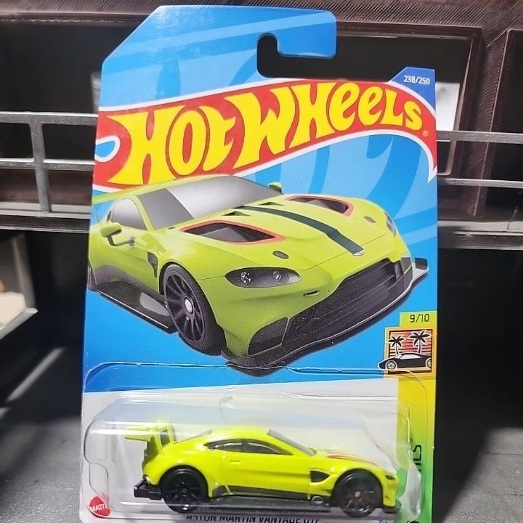 Hot Wheels Aston Martin