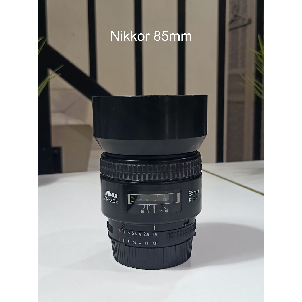 Nikon AF Nikkor 85mm f/1.8D