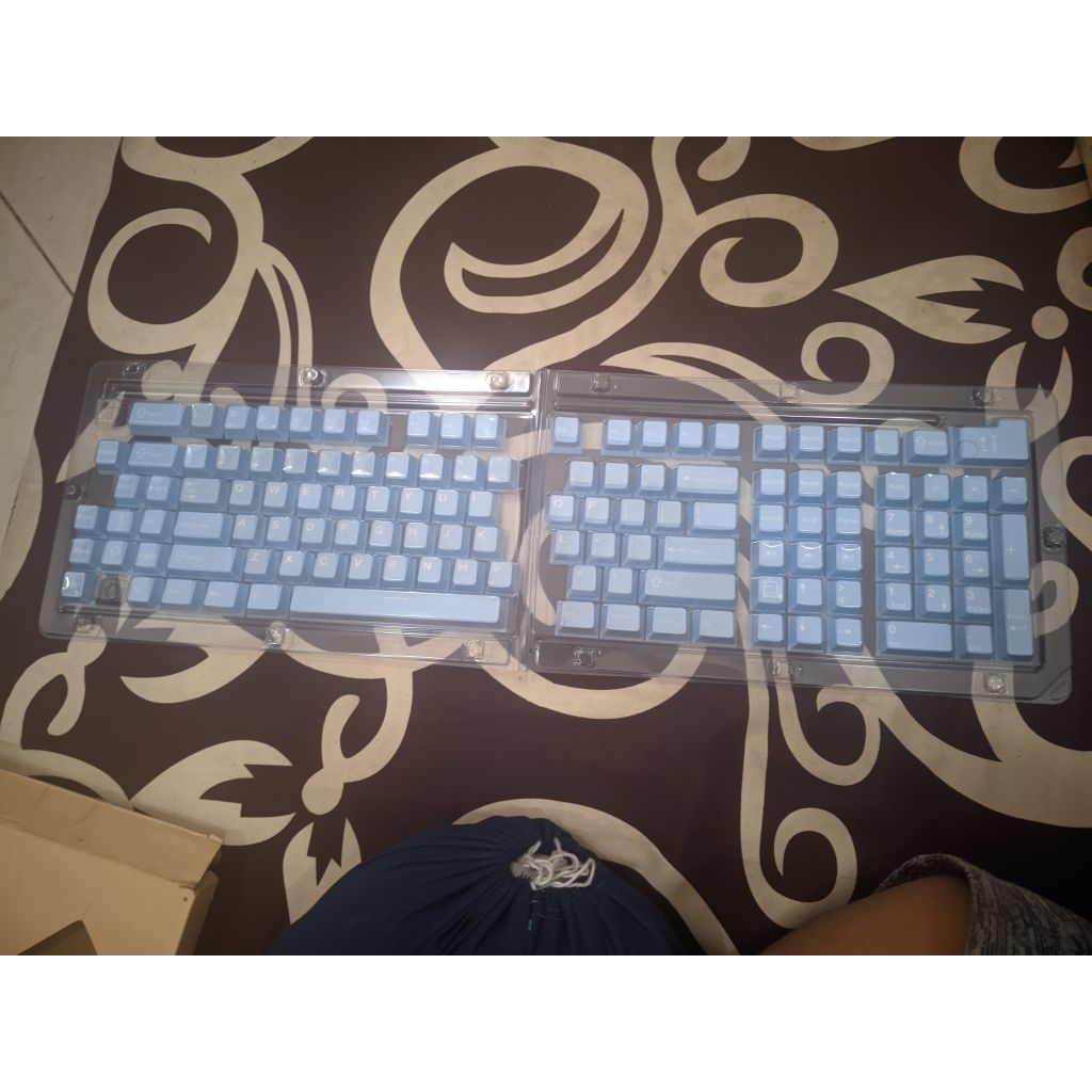 Keycaps Cherry Profile Biru (Bekas)