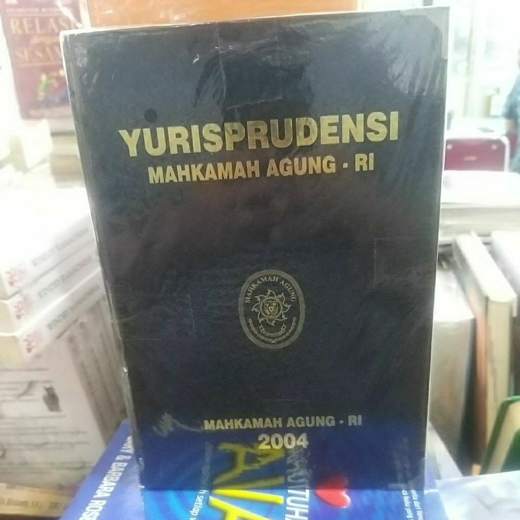 buku Yurisprudensi Mahkamah Agung-RI  2004