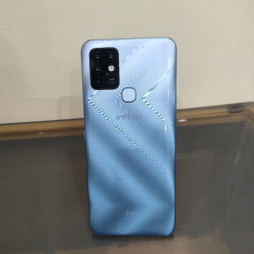 Handphone Infinix Hot 10 Ram 4 64GB (Batangan, Tanpa Charger)