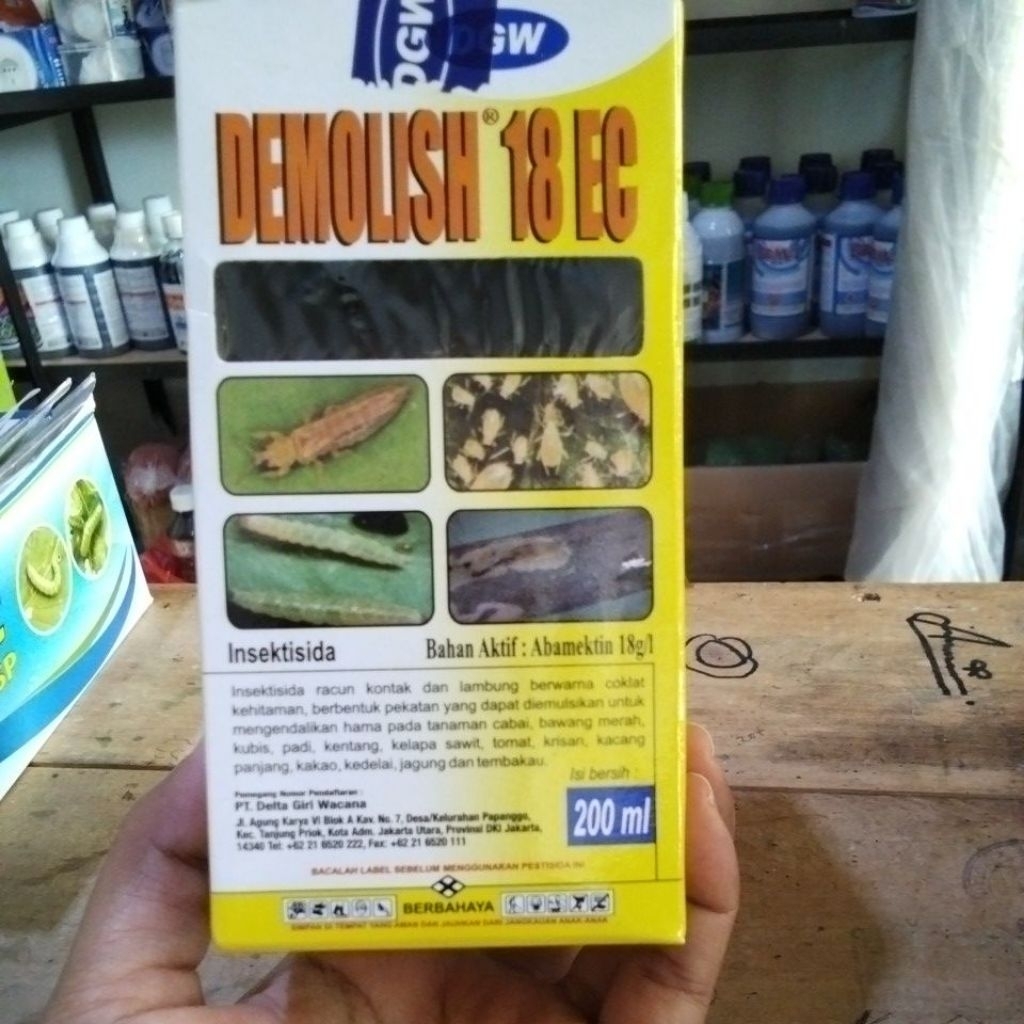 INSEKTISIDA DEMOLISH 18EC ( 250ml ) bonus 1 kaos demolis