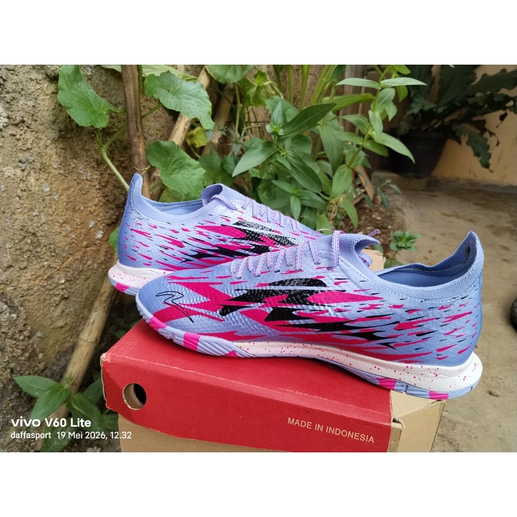 Sepatu futsal  Specs alpha XTD elite in