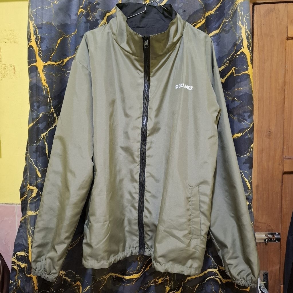 [PRELOVED] Dobujack Jacket Reversible Lupi Black Soft Olive Tracktop Windbreaker Jaket Pria Wanita P