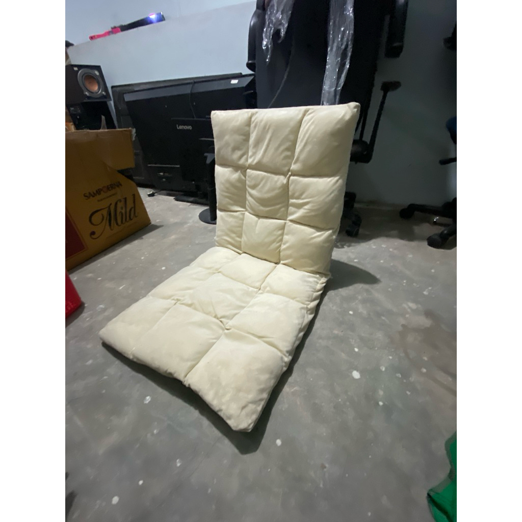 PL Kursi Lipat Dalaman Besi Lesehan Lantai Putih 50x118cm Mulus Empuk Gada Robek IZ