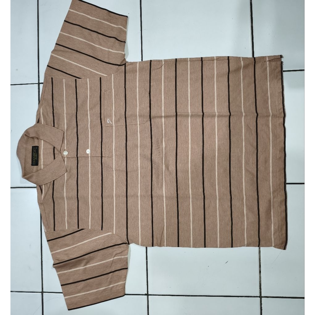 KAOS KERAH COKLAT XL MODASPORT seken/PL