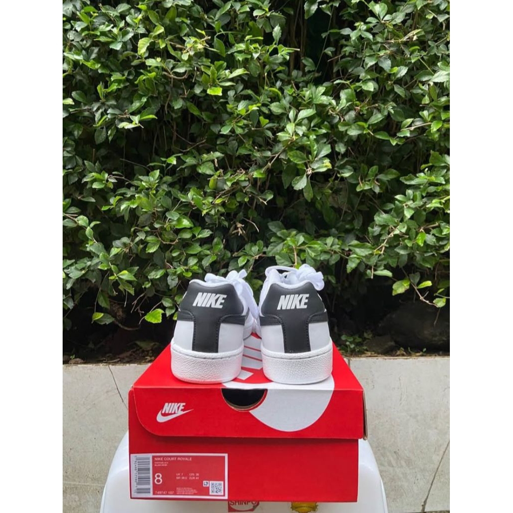 NIKE COURT ROYALE WHITE