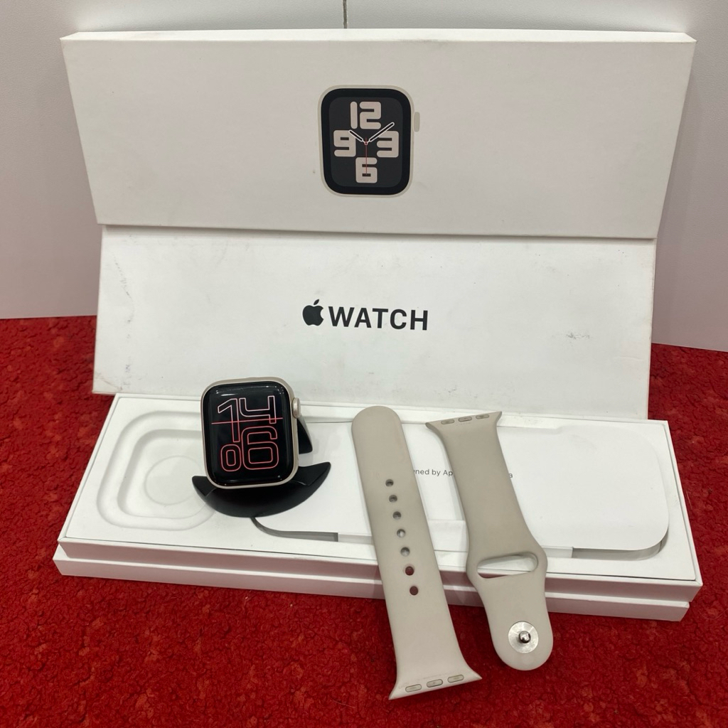 Apple Watch Series SE (Gen 2 ) 40mm Starlight