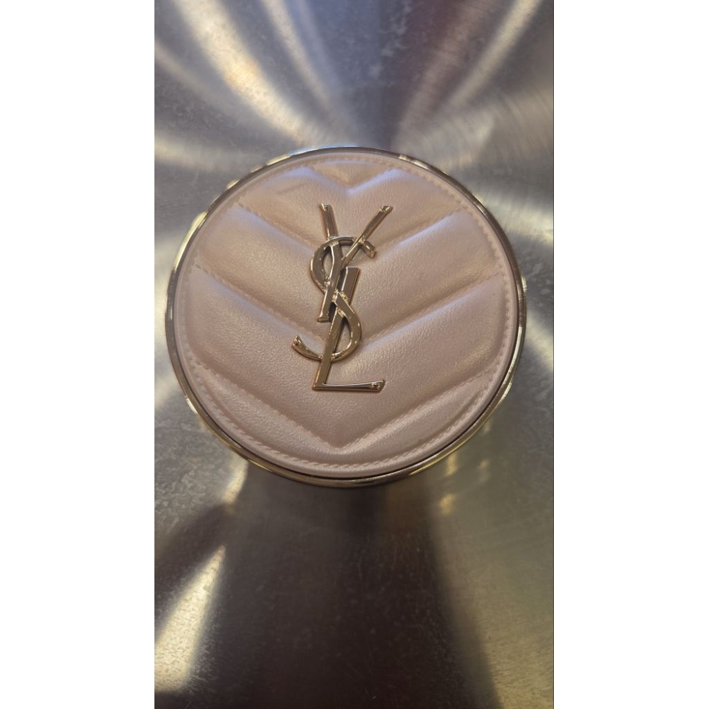Yves Saint Laurent  Cushion B30