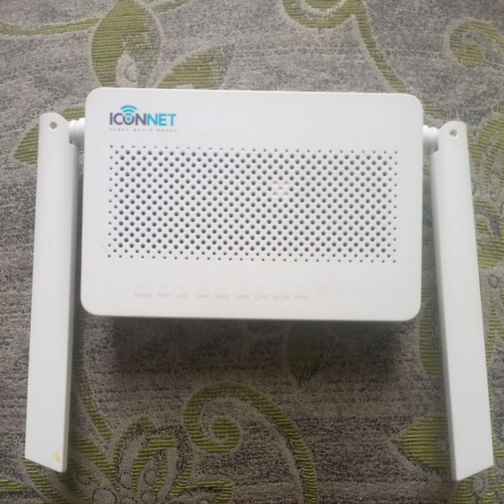 HUAWEI EG8041V5 (PORT HIJAU)