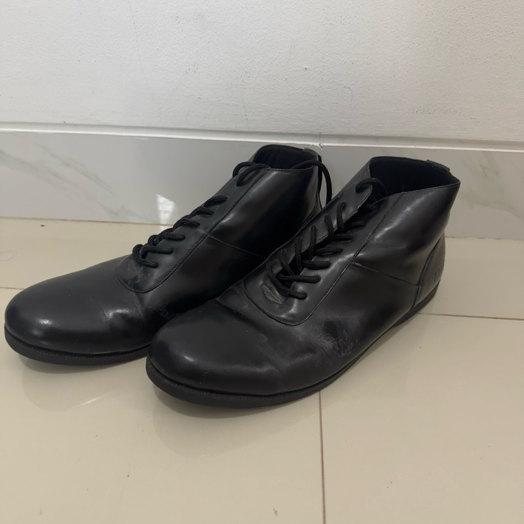 Brodo - sepatu kulit full black
