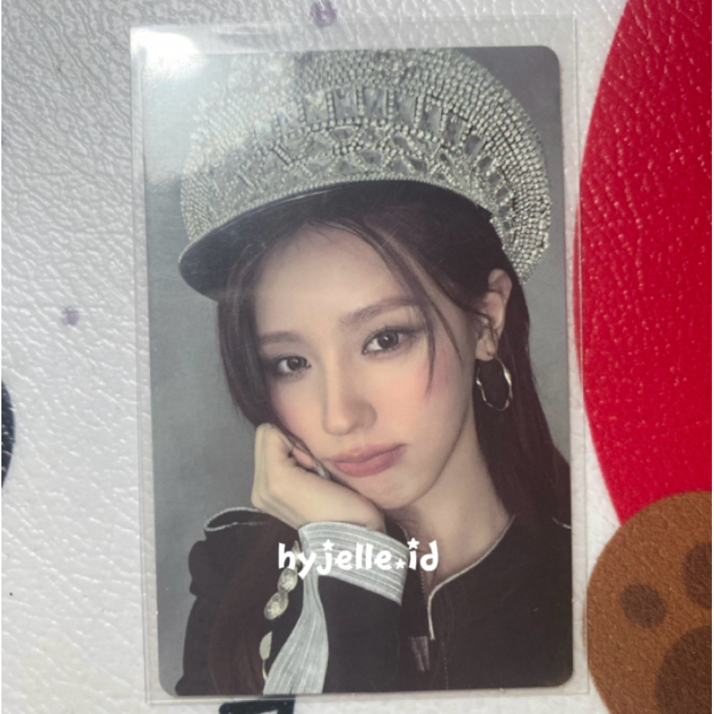 [hyjelle.id] (BACA DESK) MIYEON IDLE SUPER LADY OFFICIAL PHOTOCARD