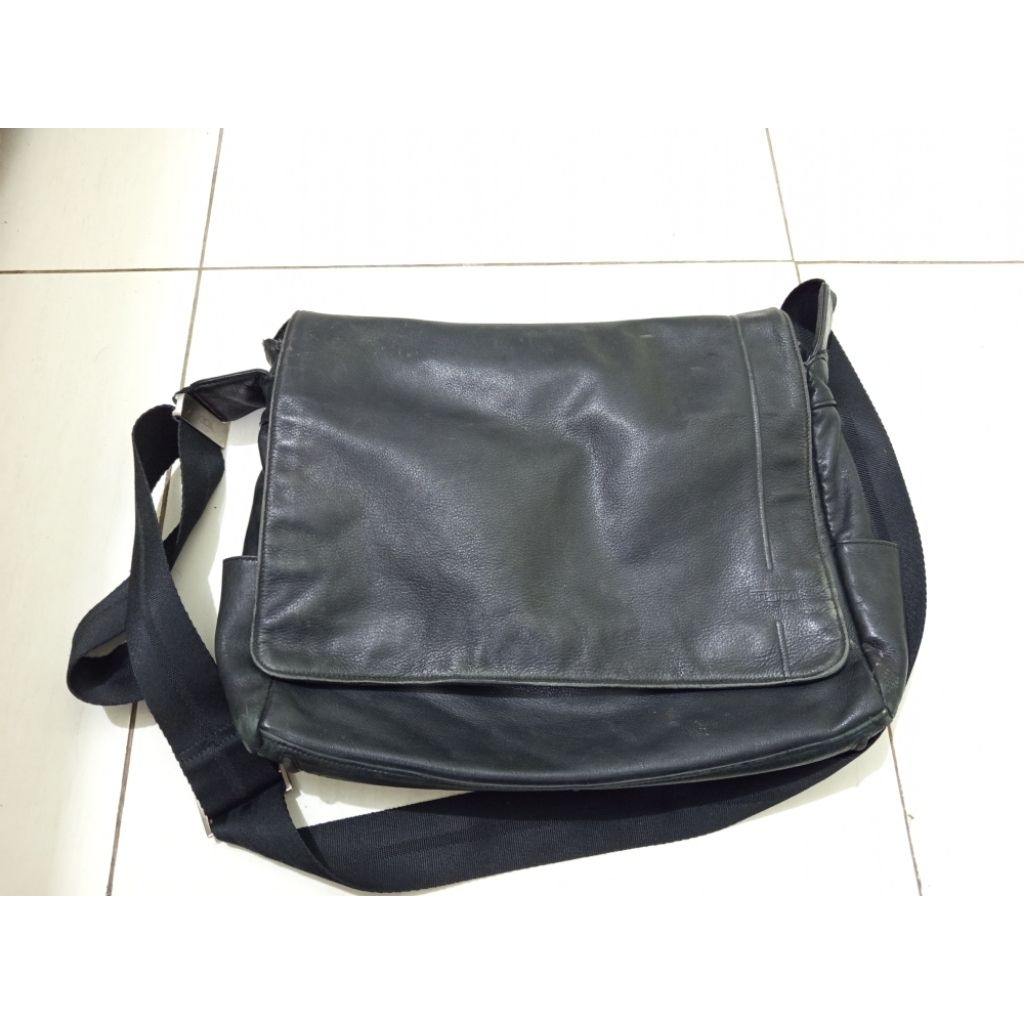 Sling Bag Tumi
