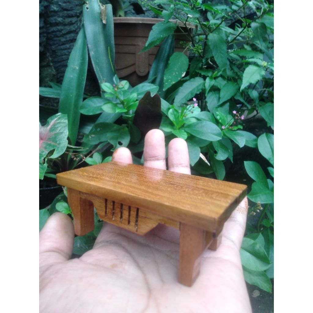 meja tatakan untuk bonsai mini bahan kayu jati