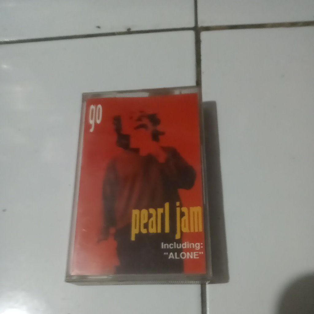 kaset pearl jam Go
