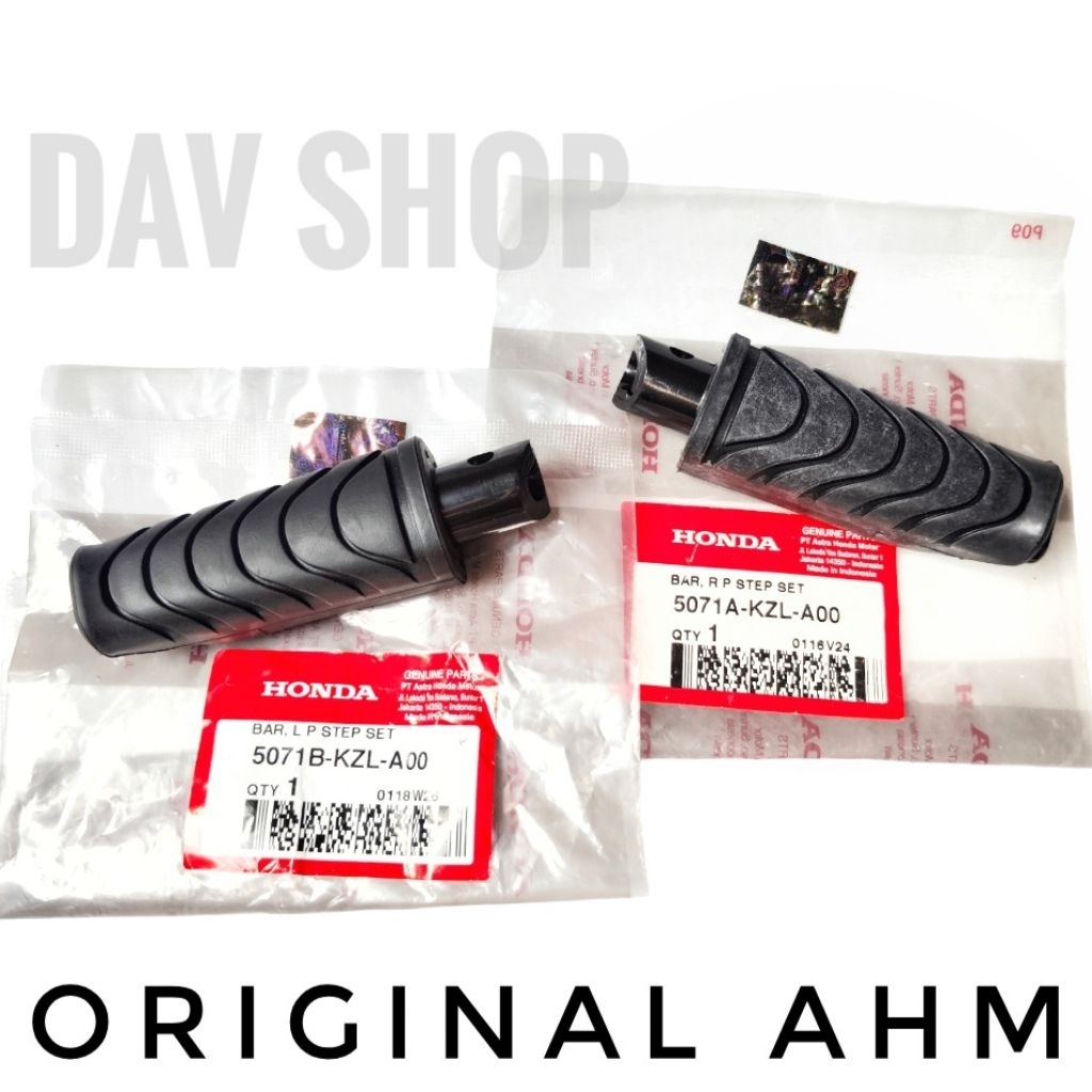 Karet pijakan step/footstep belakang set Spacy Beat FI Vario 110/125/150 Blade 110/125 Revo 110 Supr