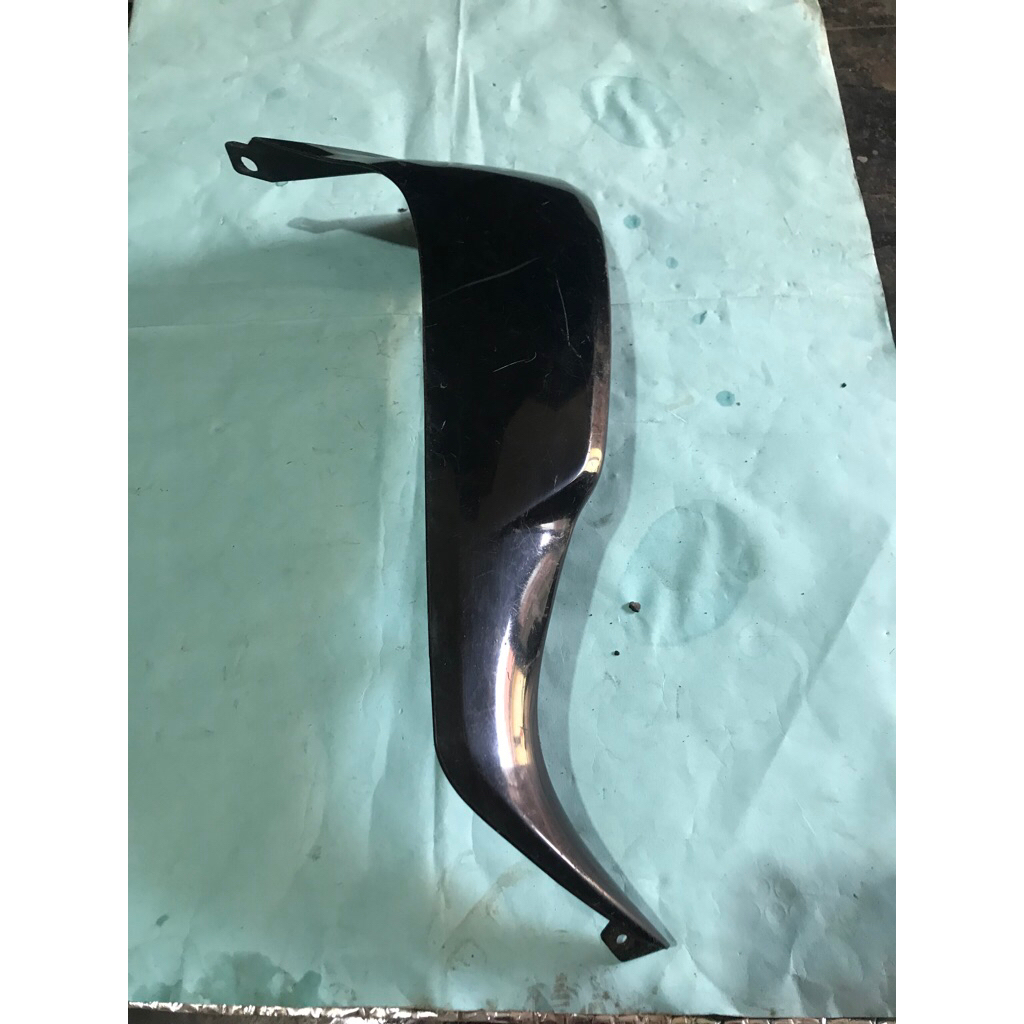 SAYAP LUAR SHOGUN FL 125 SP RR ORIGINAL COPOTAN SEBELAH KANAN