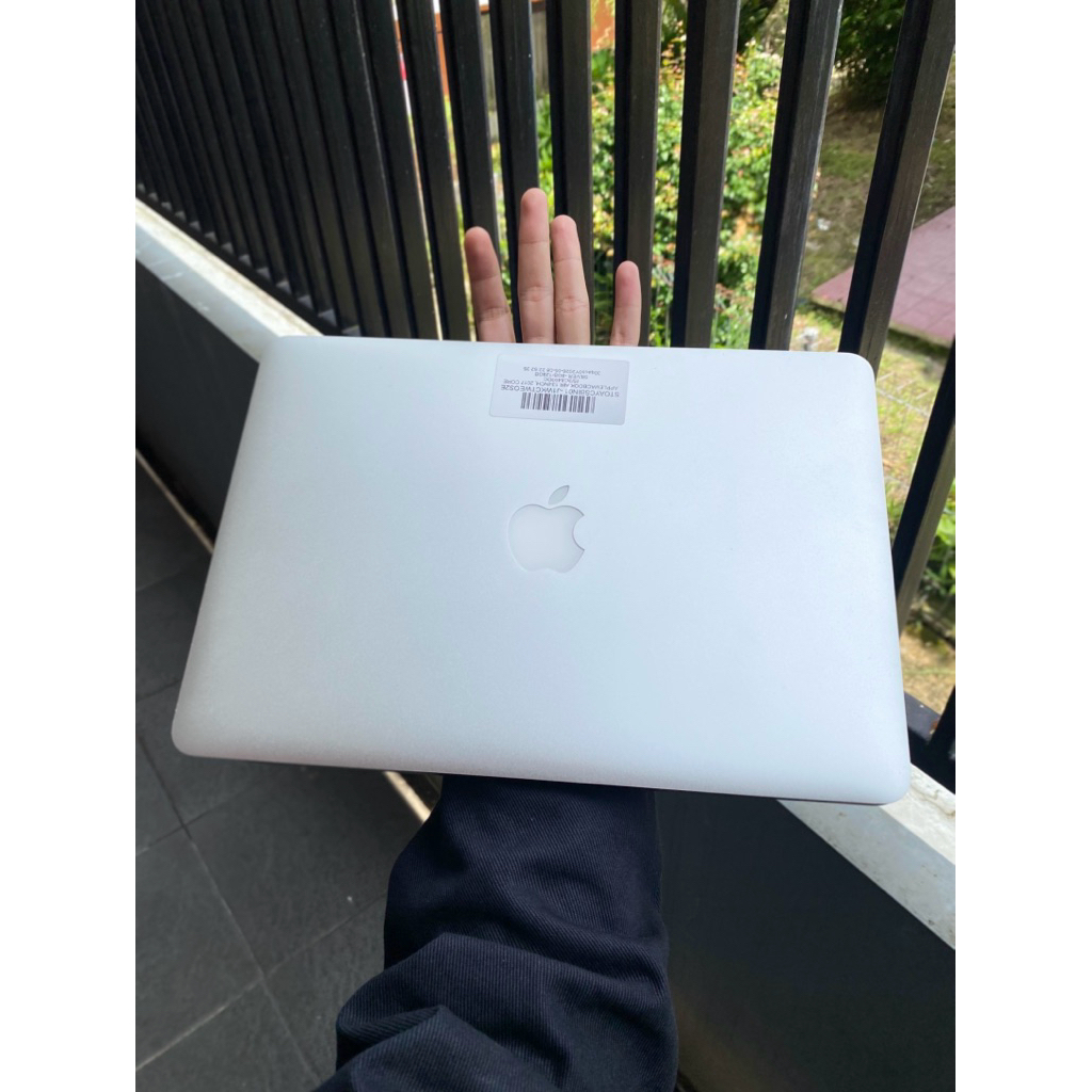 Macbook Air 2017 8/128 GB 97% Mulus