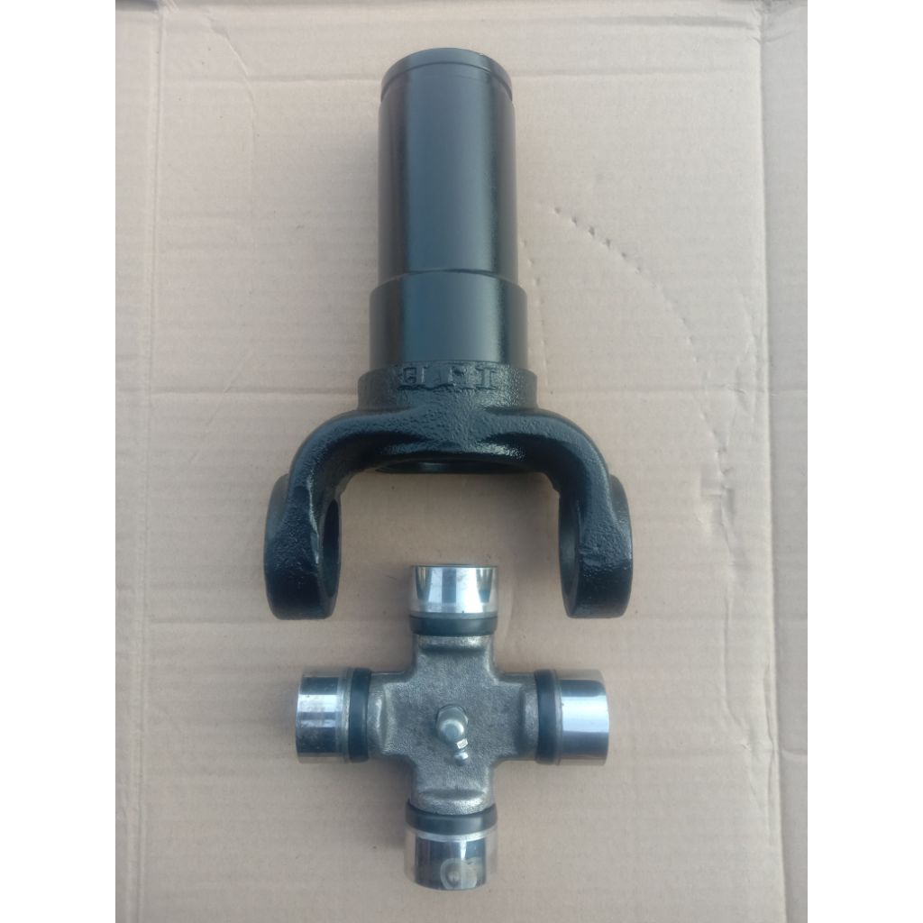 Yoke Sleve Sleeve Sok Kopel + Joint Mitsubishi PS120 PS125 Canter Original Copotan Siap Pakai Terjam