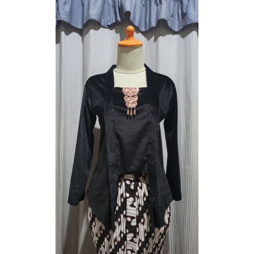 ATASAN KEBAYA BLUDRU KUTU BARU