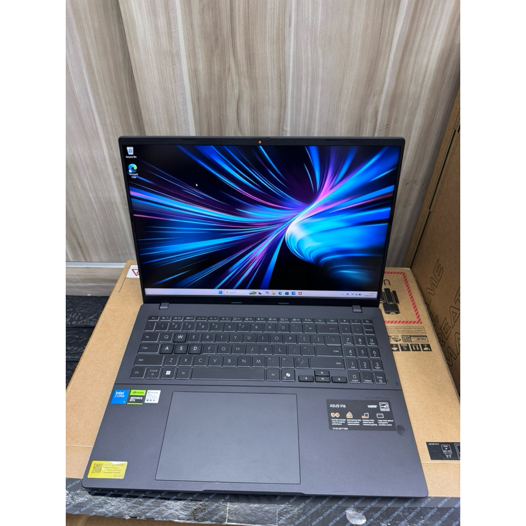 Laptop Asus V16 ram 16/512GB RTX 5050 intel core 5 210H garansi resmi bekas mulus fulset
