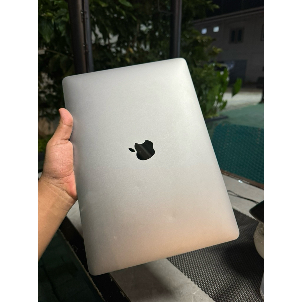 macbook air 2020