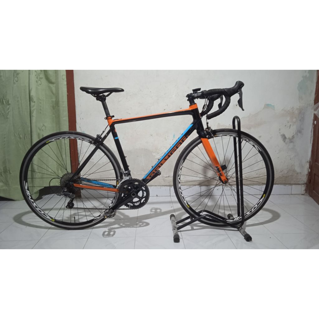 sepeda poligon stratos 2