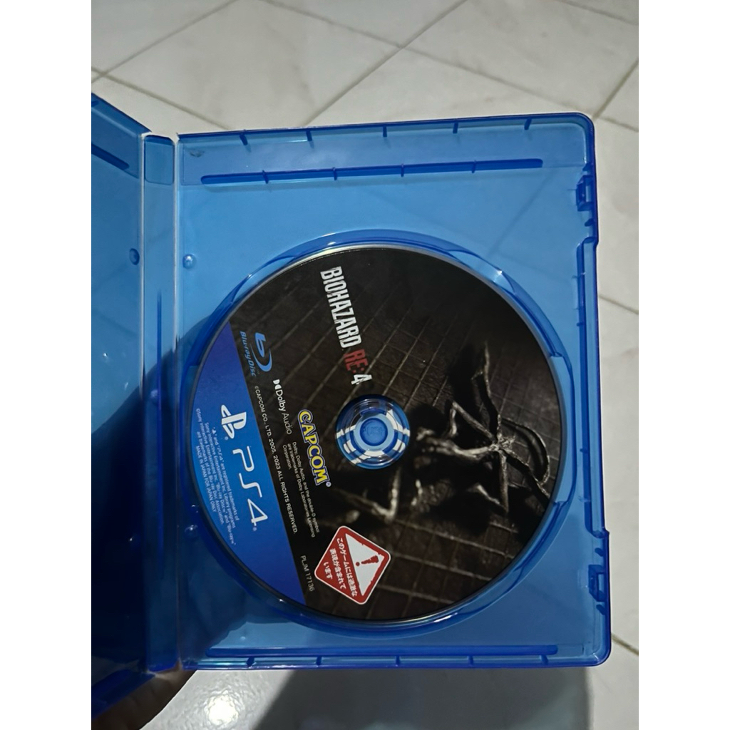 BD kaset Ps4 Resident Evil 4 Remake