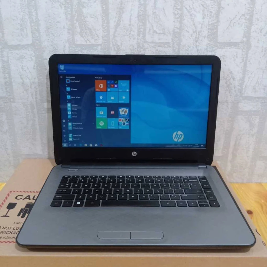 Laptop HP AMD A6-7310 APU with AMD radeon R4, RAM 4GB, 64 bit, 14inch