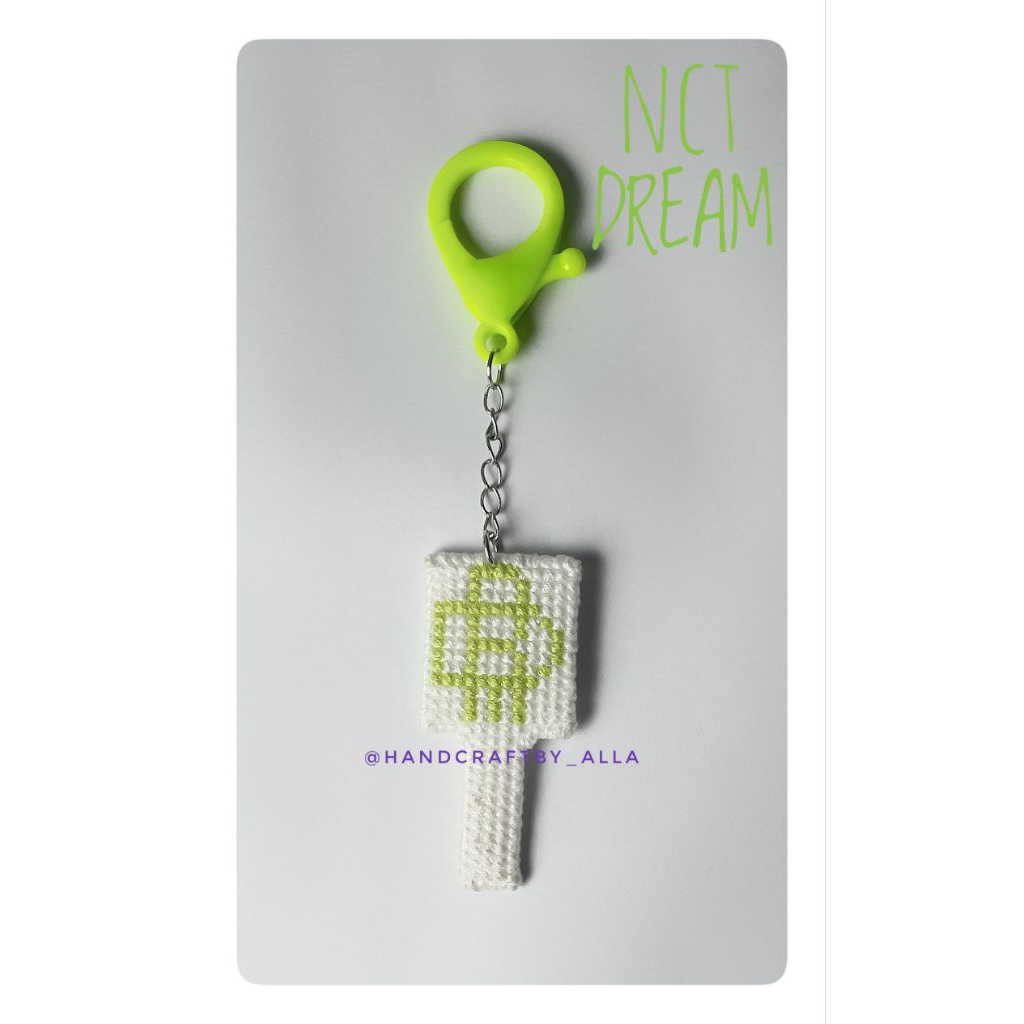 mini phone charm lightstick kpop kristik | gantungan hp, kunci, tas kristik