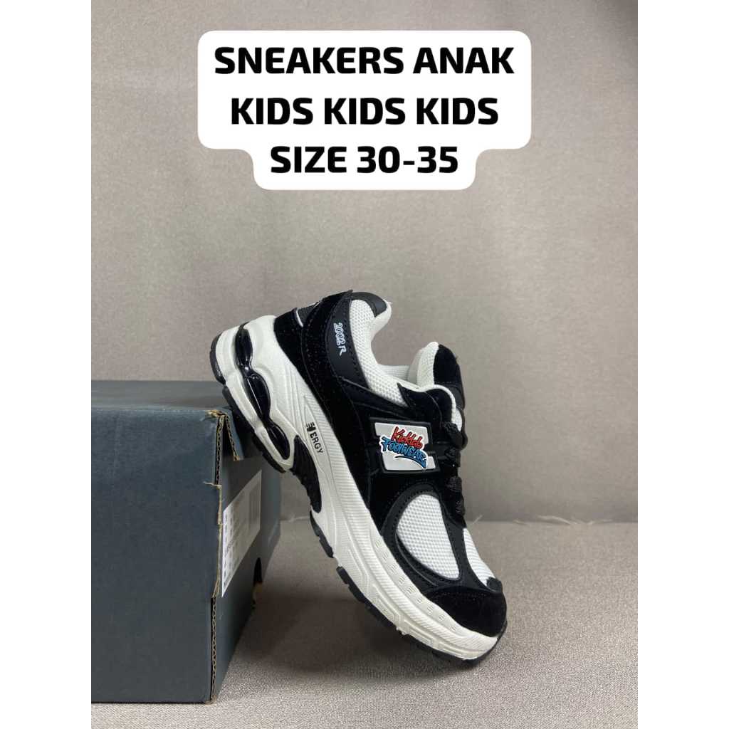 Sepatu Anak Sneakers 2002R Kids - Bisa COD Ukuran 30-35 BNIB Gaya Casual