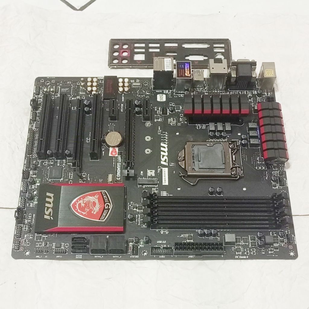 Motherboard H97 Gaming LGA 1150. Slot NVME, 2 PCI-E, 4 slot RAM, Port HDMI DP VGA DVI