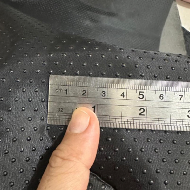 Kain Bintik Anti Slip(Alas Bawah Karpet/Alas Sajadah)