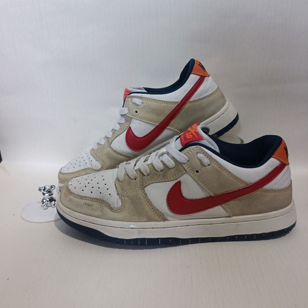 Nike SB Dunk Low Pro "Crimson Sail" (nomor kode produk/artikel: 304292-161).